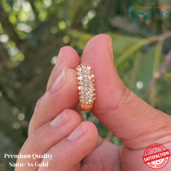 Gold Plated Shimmer Stud Earrings – Premium Quality 426