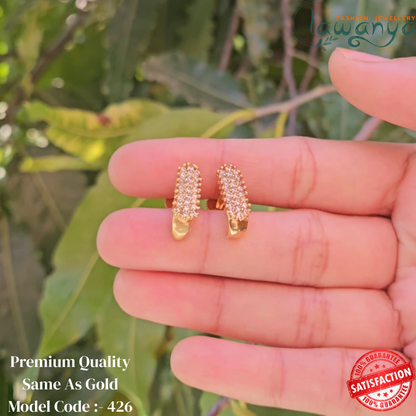 Gold Plated Shimmer Stud Earrings – Premium Quality 426