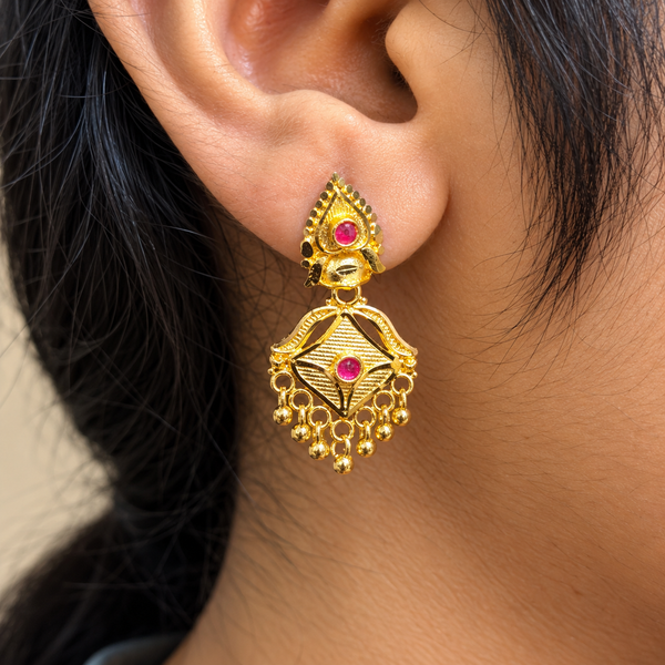 Traditional Ruby Kemp Stone Kammal with Gold Beads sku 362