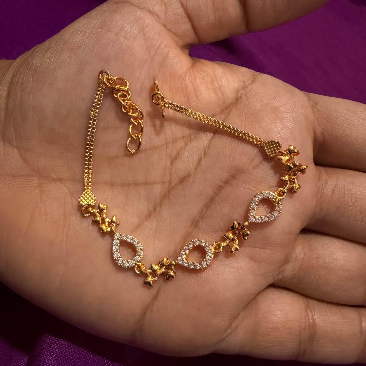 Golden Starlight Bracelet – Premium Crystal Charm Design sku 1122