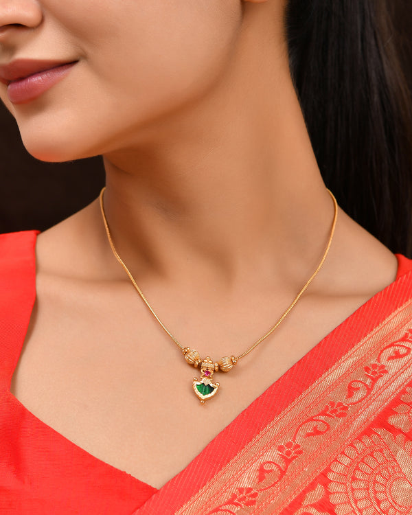 Simple Palakka Short chain necklace